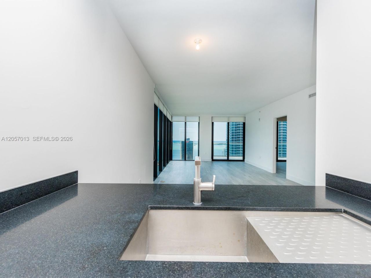 1010 Brickell Ave, Unit 3701, Miami, FL 33131 Photo