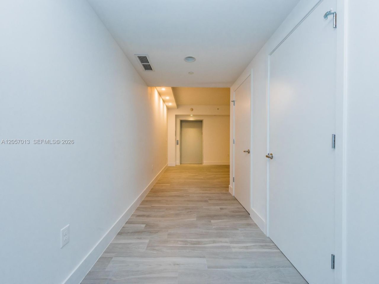 1010 Brickell Ave, Unit 3701, Miami, FL 33131 Photo