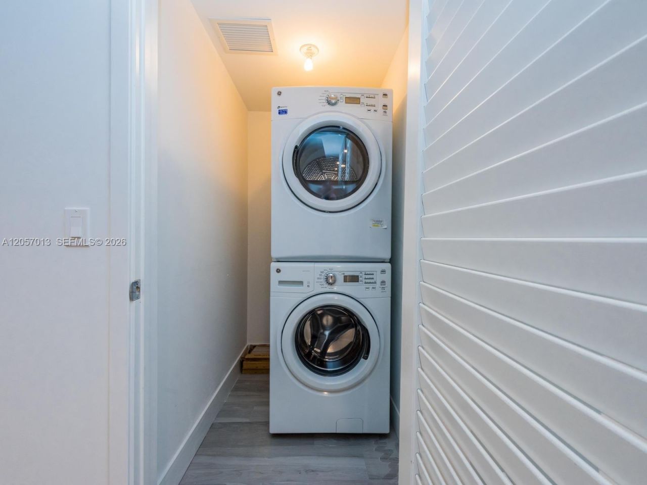 1010 Brickell Ave, Unit 3701, Miami, FL 33131 Photo