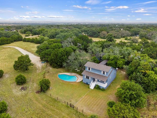 50 Private Road 904 , Georgetown, TX 78633