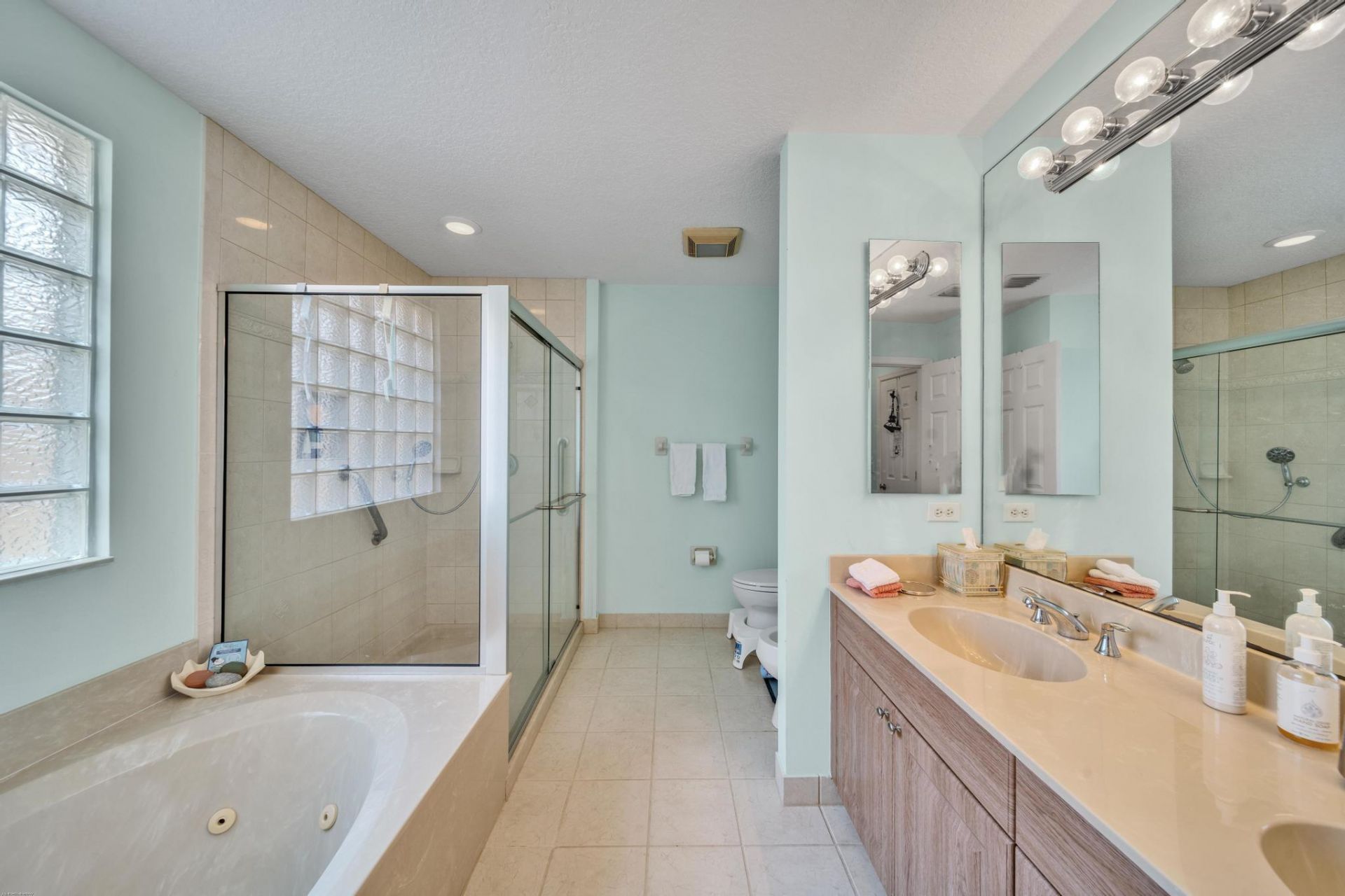 4831 S Classical Boulevard, Delray Beach, FL 33445 Photo