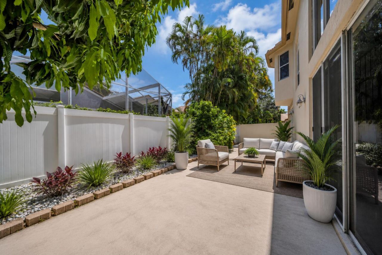 4831 S Classical Boulevard, Delray Beach, FL 33445 Photo