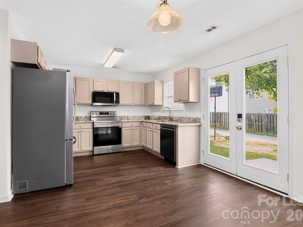 3928 Glory Street , Charlotte, NC 28206