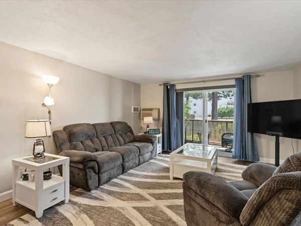 46 Greentree Ln, Unit 16, Weymouth, MA 02190
