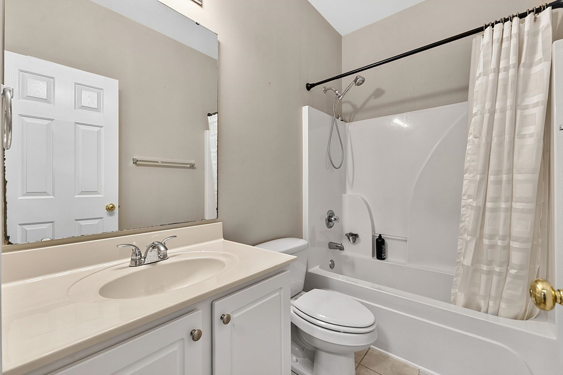 284 Viareggio Rd.  Photo 13