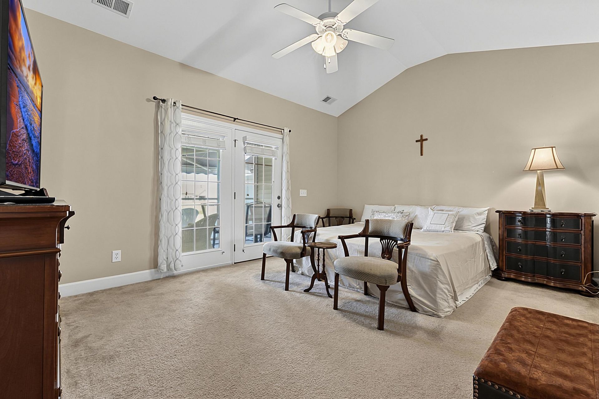 284 Viareggio Rd.  Photo 32