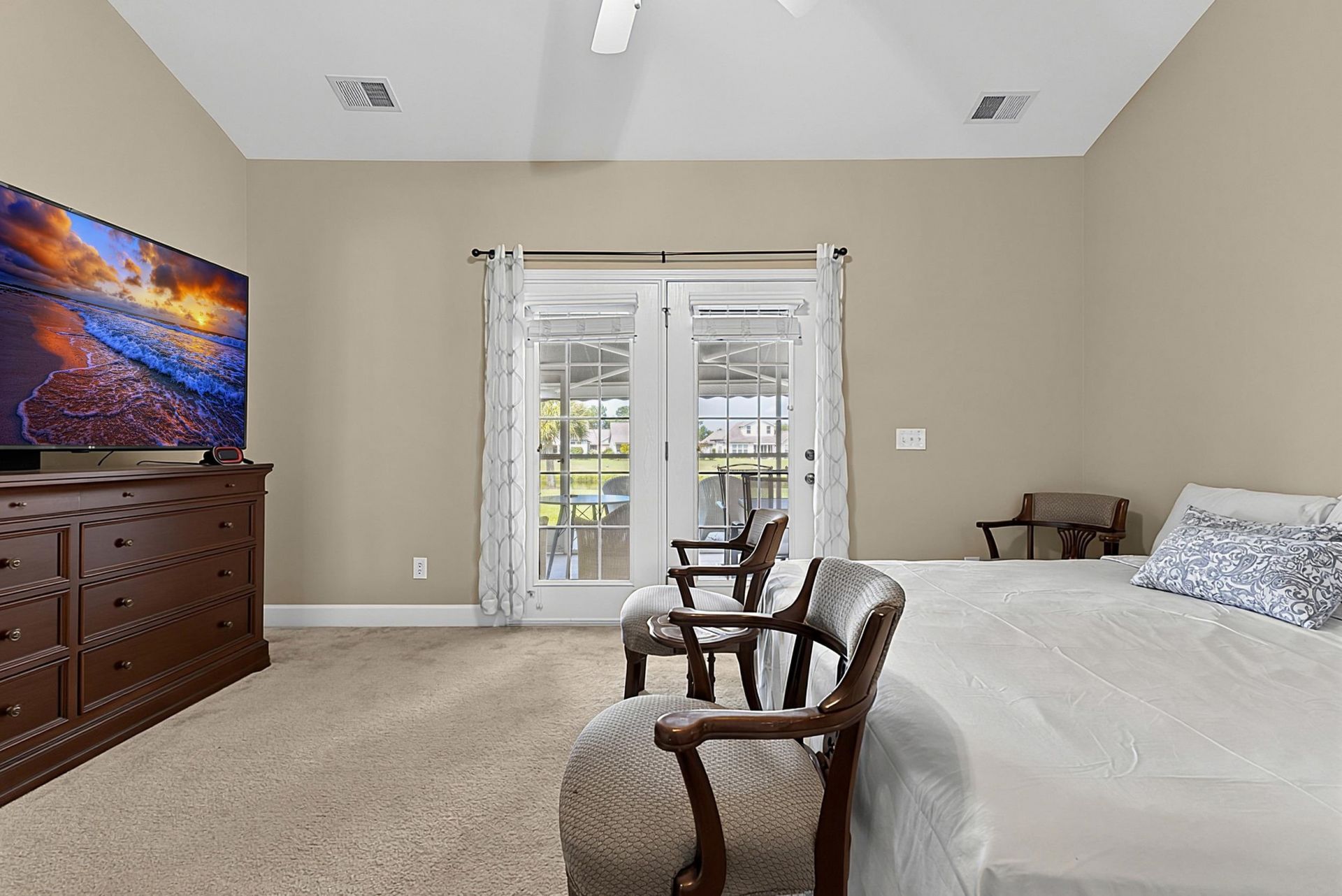 284 Viareggio Rd.  Photo 34
