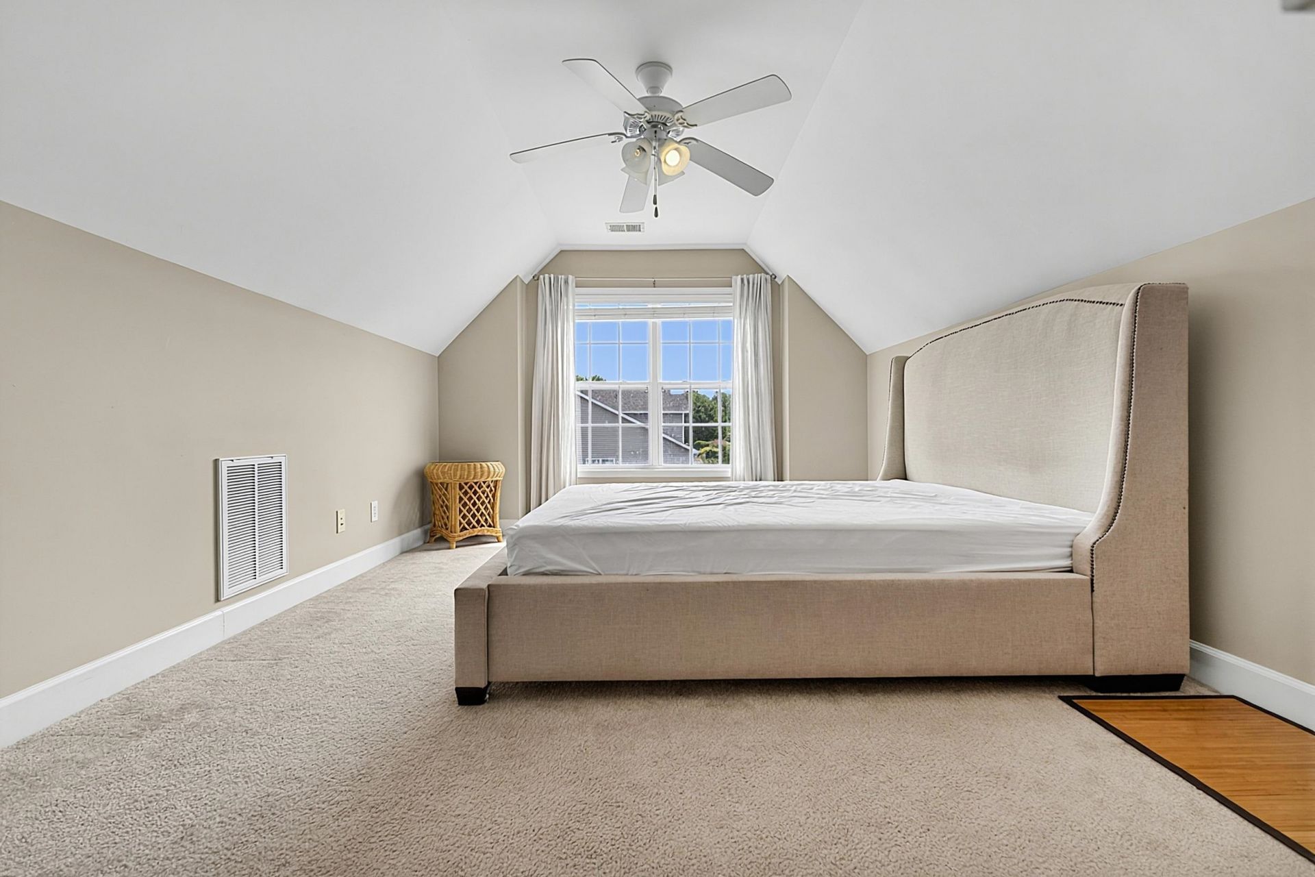 284 Viareggio Rd.  Photo 41