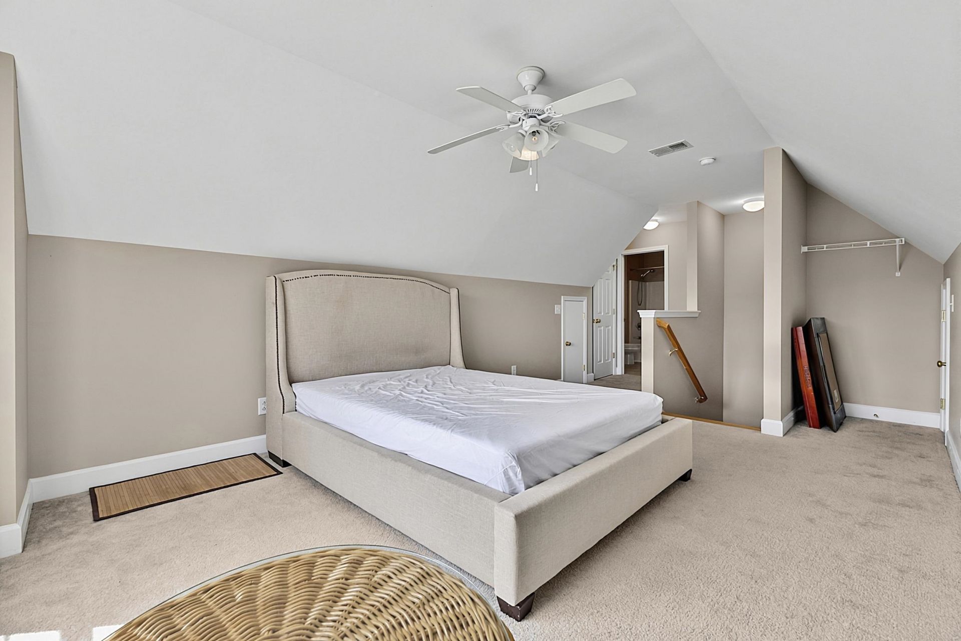 284 Viareggio Rd.  Photo 43
