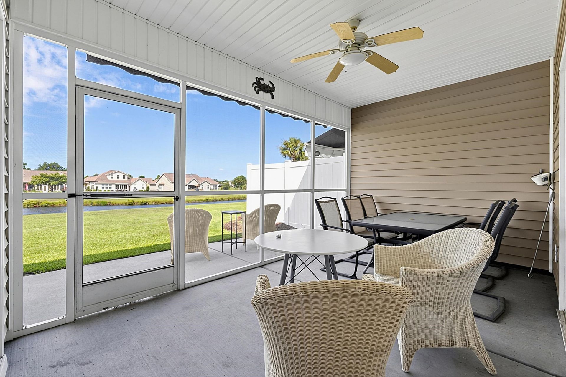284 Viareggio Rd.  Photo 47