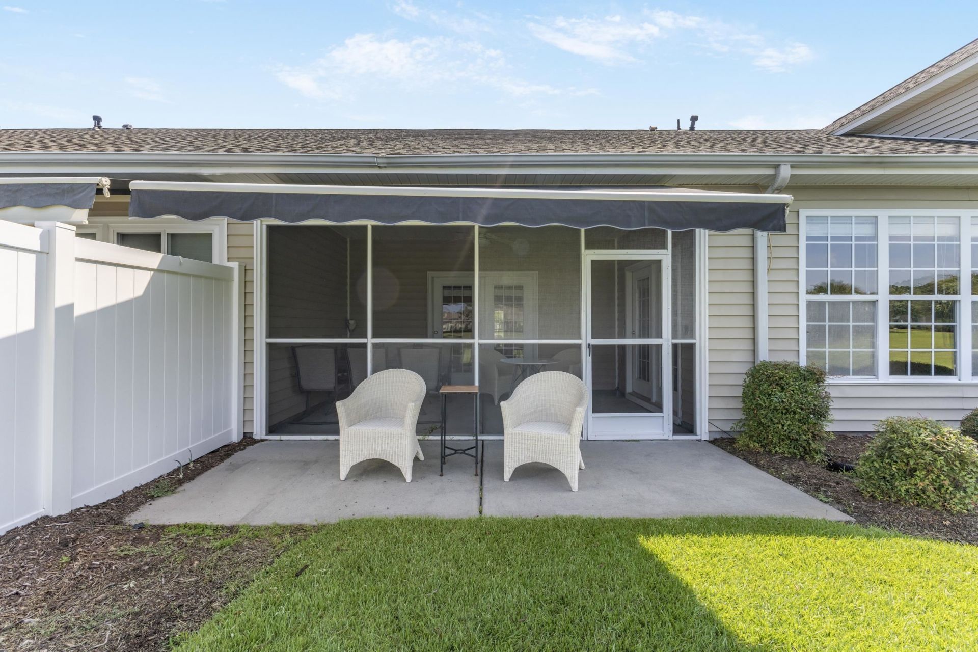 284 Viareggio Rd.  Photo 53