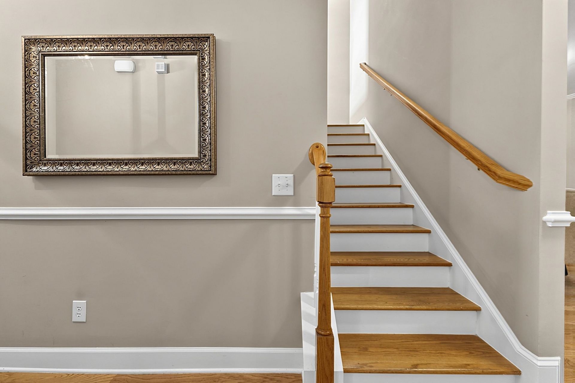 284 Viareggio Rd.  Photo 9