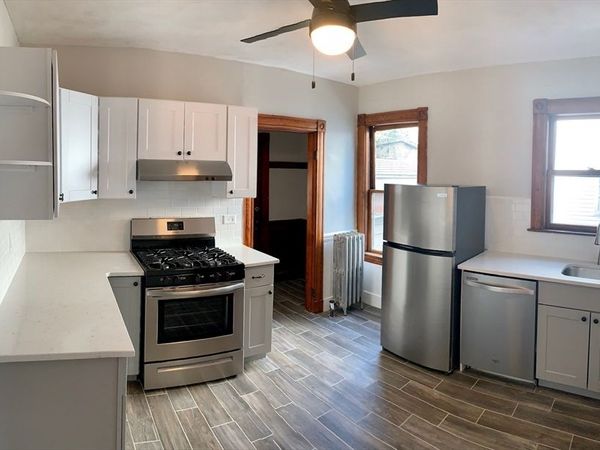 40 Hamilton Rd, Unit 1, Somerville, MA 02144
