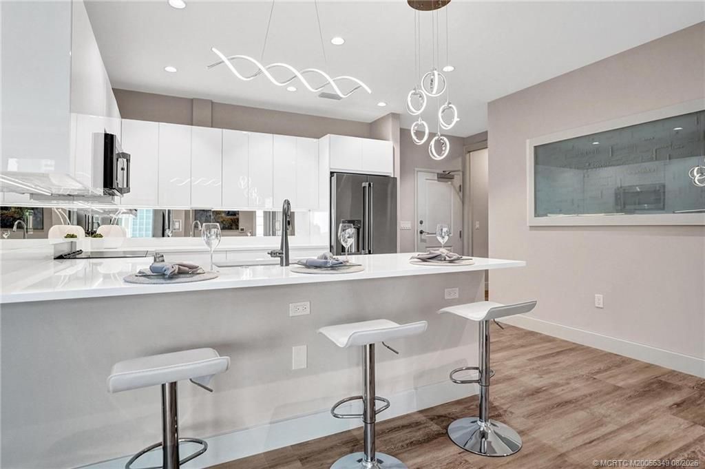 41 Seminole SW Street, Unit Apt #310, Stuart, FL 34994 Photo