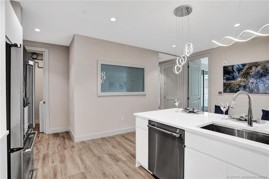41 Seminole SW Street, Unit Apt #310, Stuart, FL 34994 Photo