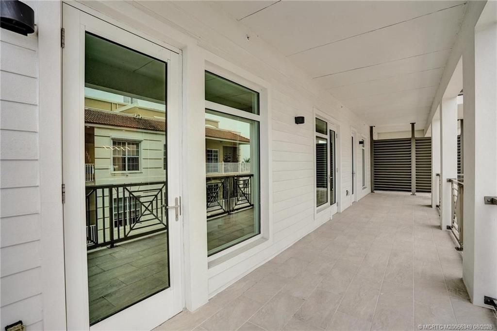 41 Seminole SW Street, Unit Apt #310, Stuart, FL 34994 Photo