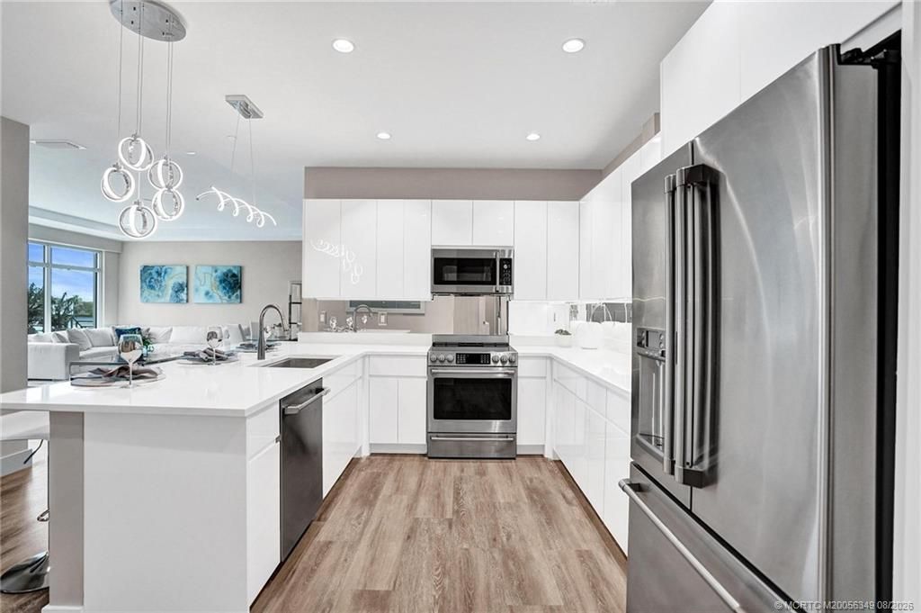 41 Seminole SW Street, Unit Apt #310, Stuart, FL 34994 Photo