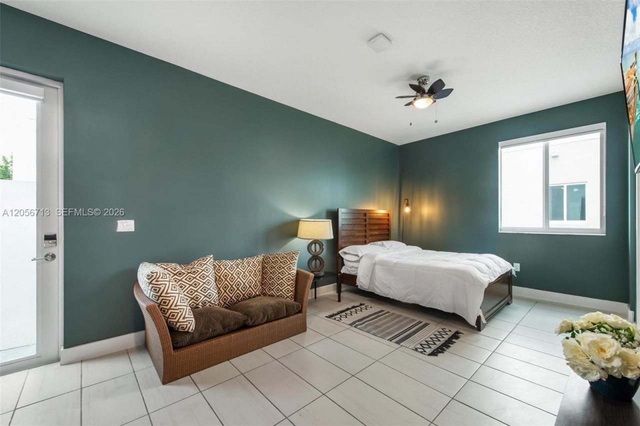 6663 NW 103rd Pkwy , Unit Studio, Doral, FL 33178 Photo