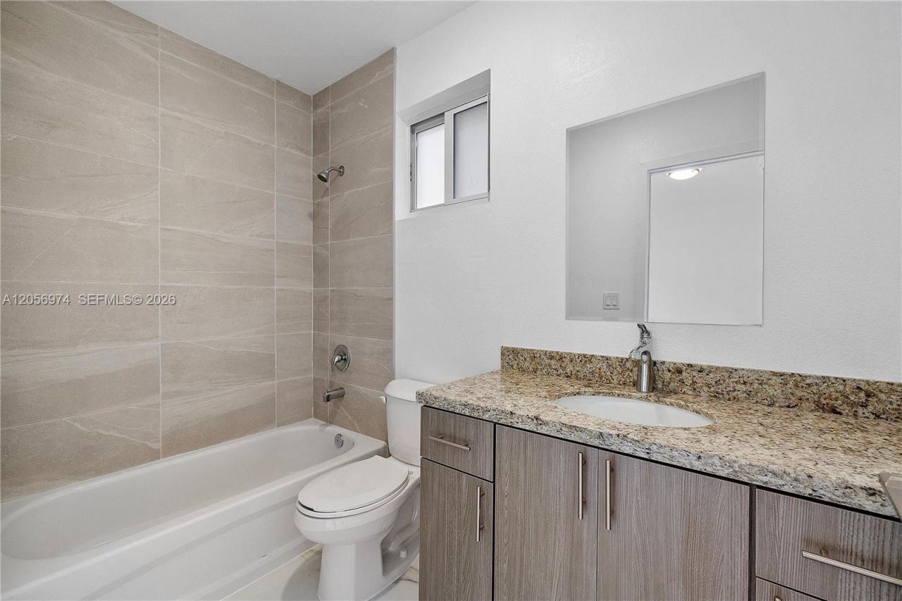 1884-1886 NW 64th St , Unit B, Miami, FL 33147 Photo