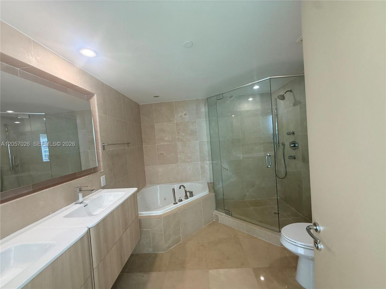 6000 Indian Creek Dr , Unit 17A, Miami Beach, FL 33140 Photo