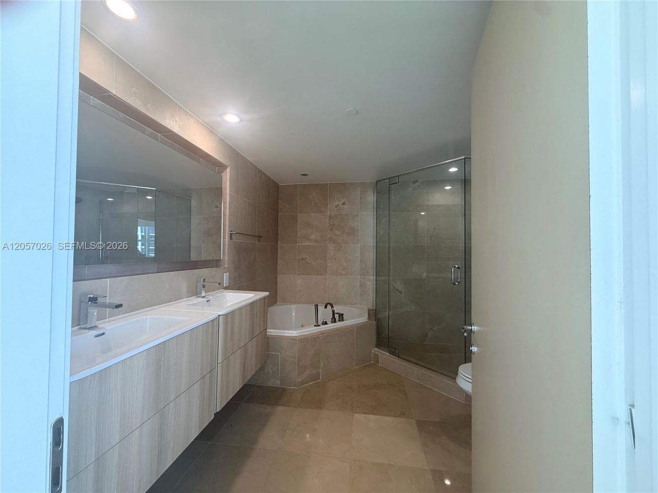 6000 Indian Creek Dr , Unit 17A, Miami Beach, FL 33140 Photo