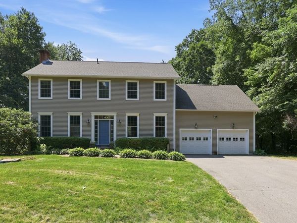 272 Aldrich St, Belchertown, MA 01007