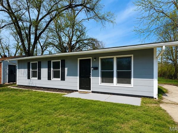 44 E Adams Drive, Cahokia, IL 62206