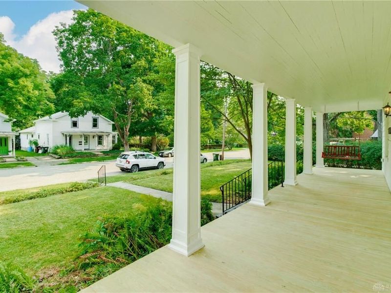 112 W Whiteman Street, Yellow Springs, OH 45387 Photo 2