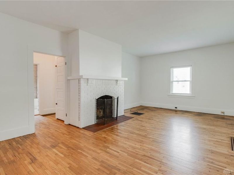 112 W Whiteman Street, Yellow Springs, OH 45387 Photo 4