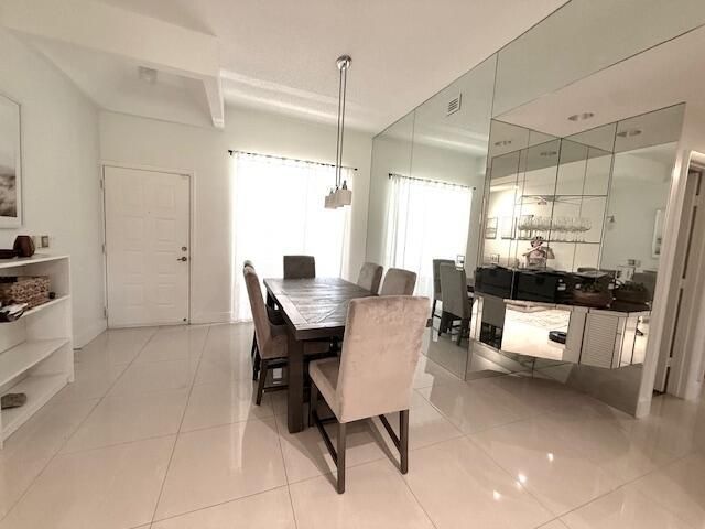 7508 La Paz Boulevard, Unit 202, Boca Raton, FL 33433 Photo