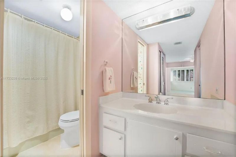 2532 Boundbrook Drive S, Unit 104, Palm Springs, FL 33406 Photo