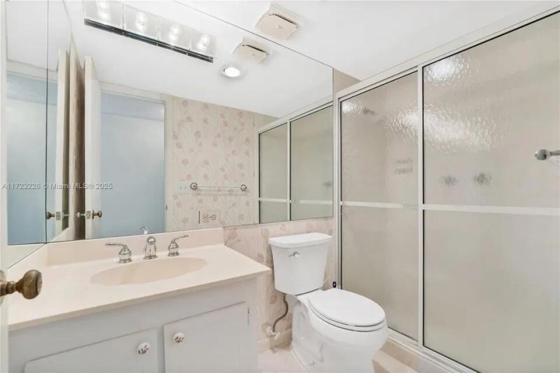 2532 Boundbrook Drive S, Unit 104, Palm Springs, FL 33406 Photo