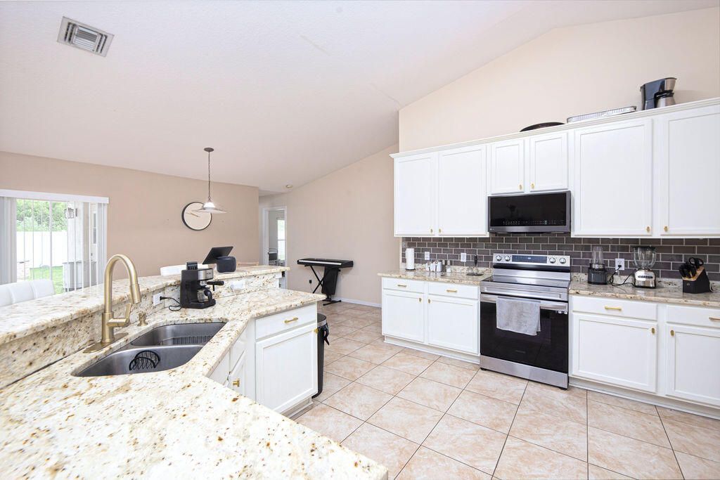 2606 Serenity Circle N, Fort Pierce, FL 34981 Photo