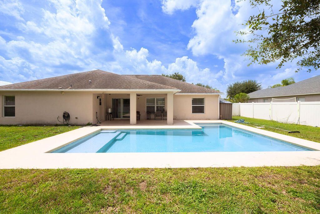 2606 Serenity Circle N, Fort Pierce, FL 34981 Photo