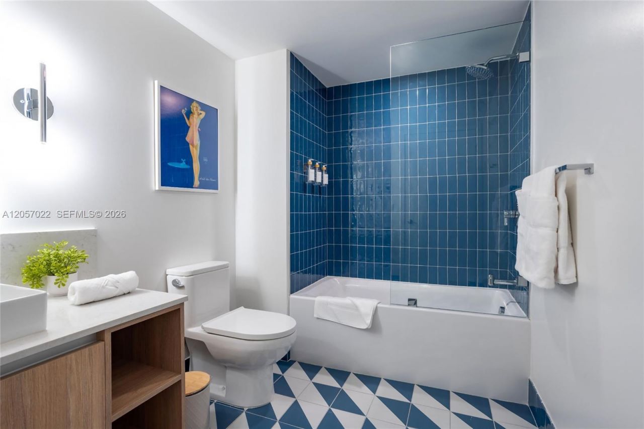 159 NE 6th St, Unit 2012, Miami, FL 33132 Photo