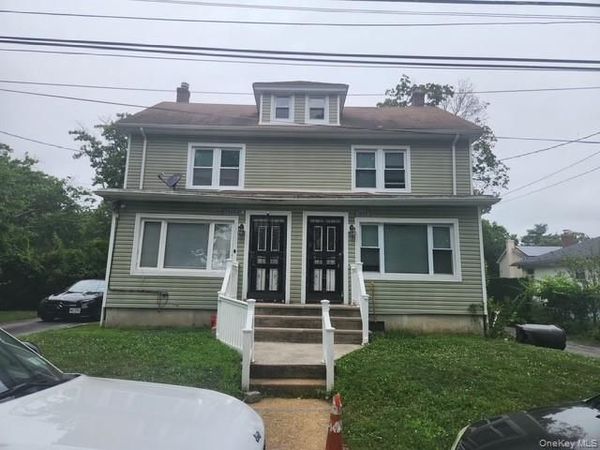 1068 Arthur Street , Uniondale, NY 11553