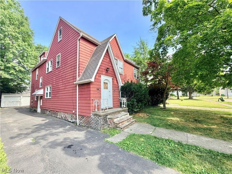 1537 Genesee Road, South Euclid, OH 44121 Photo 1