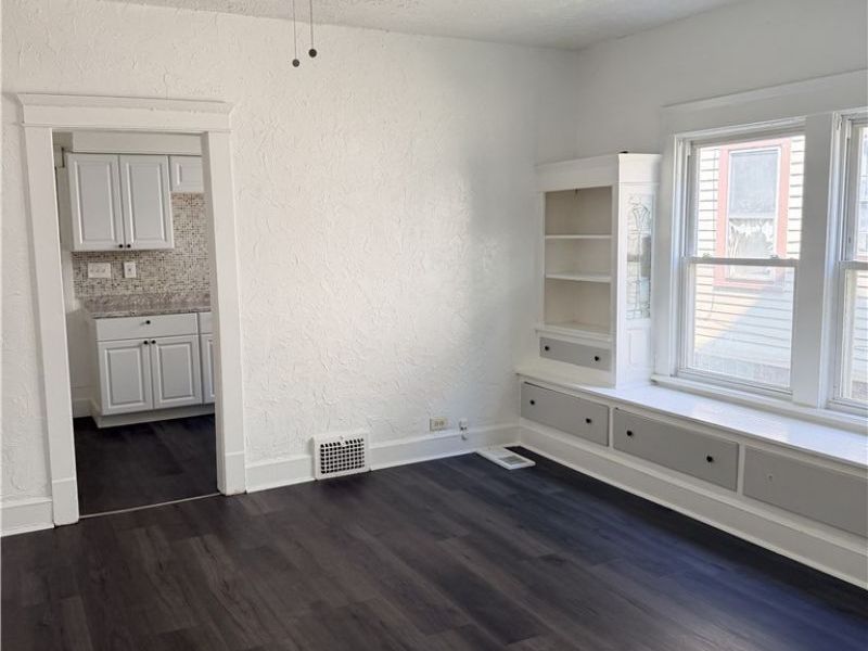 11913 Cromwell Avenue, Unit DN, Cleveland, OH 44120 Photo 4