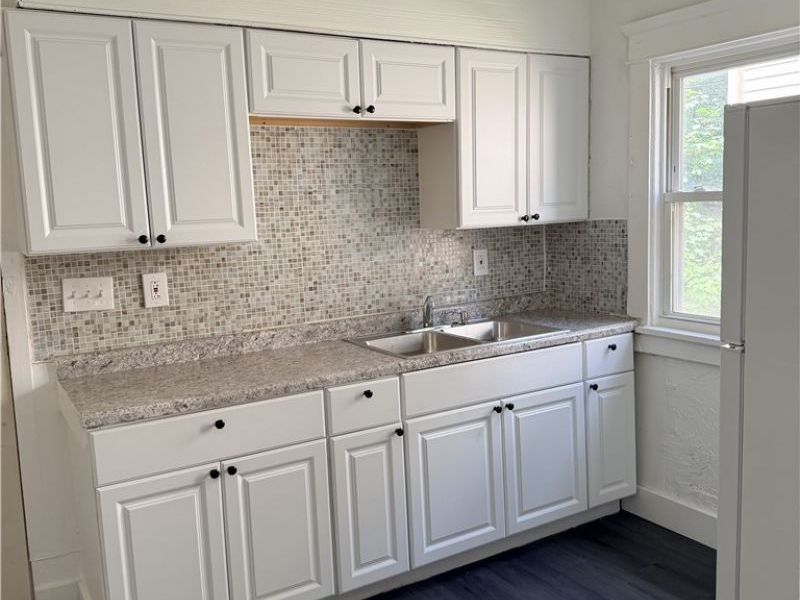 11913 Cromwell Avenue, Unit DN, Cleveland, OH 44120 Photo 6