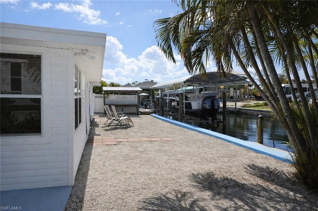 16191 Porto Bello St, Bokeelia, FL 33922 Photo