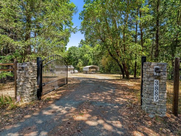 3889 Williams Highway, Grants Pass, OR 97527