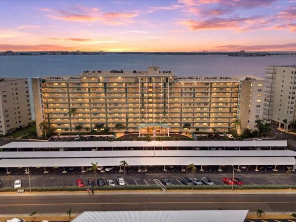 6020 SHORE BOULEVARD S, Unit 1002, GULFPORT, FL 33707