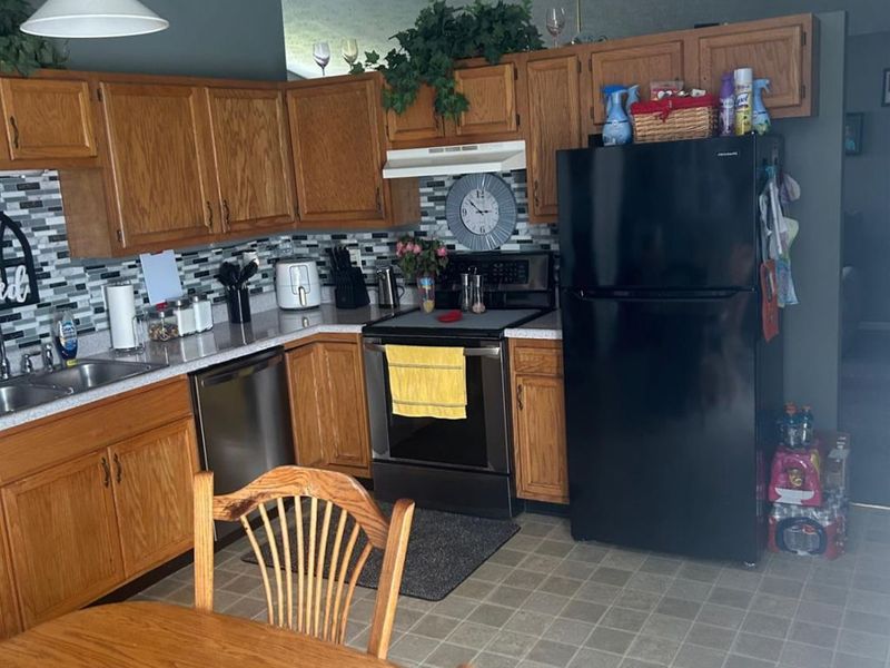 819 Barrington Court, Trenton, OH 45067 Photo 4