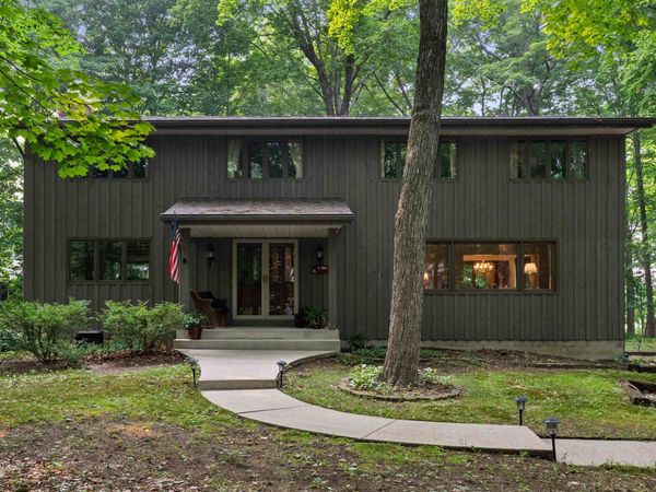 1730 Sunnyside Court, Sheboygan, WI 53081