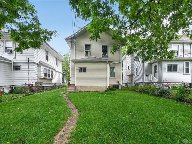 907 Saint Nicholas Avenue, Dayton, OH 45410 Photo 2
