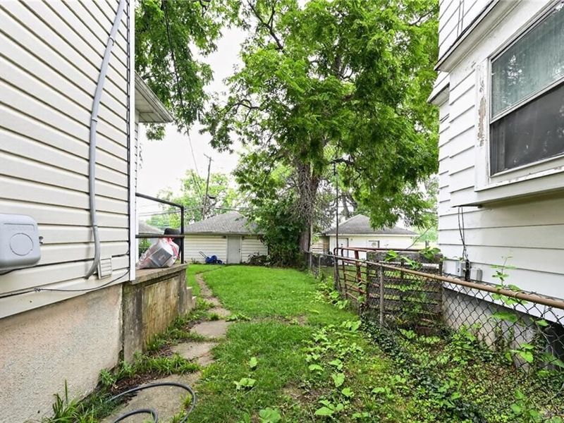 907 Saint Nicholas Avenue, Dayton, OH 45410 Photo 6