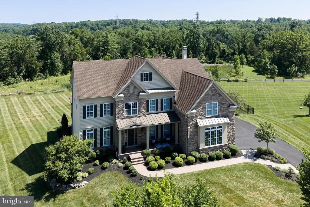 3829 PARKSIDE DRIVE , FURLONG, PA 18925
