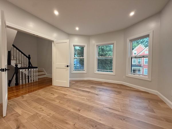 16 Willow Ave, Unit 2, Somerville, MA 02144