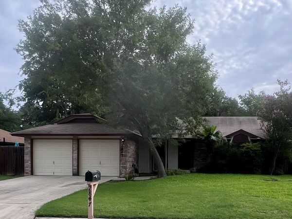 2847 BURNING ROCK ST, San Antonio, TX 78247