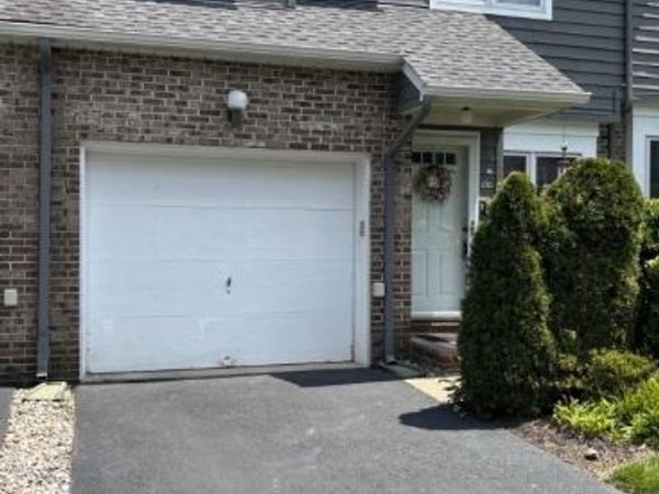 7 Cross Mdws, Unit 7-22, Fair Lawn, NJ 07410